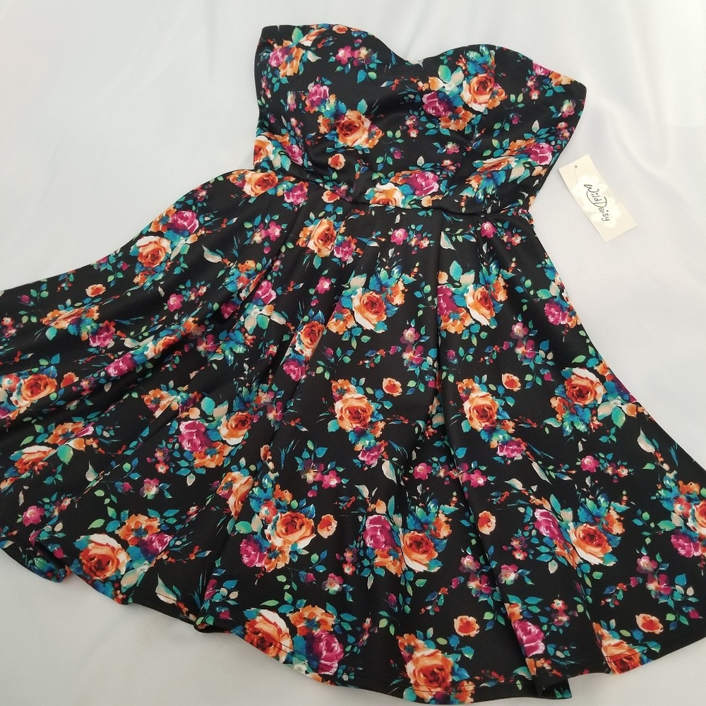 Sweetheart strapless floral dress
